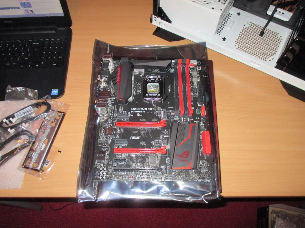 5e8YER0.webp
