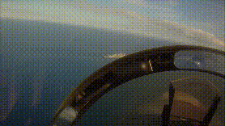 8ZxrUVk.gif