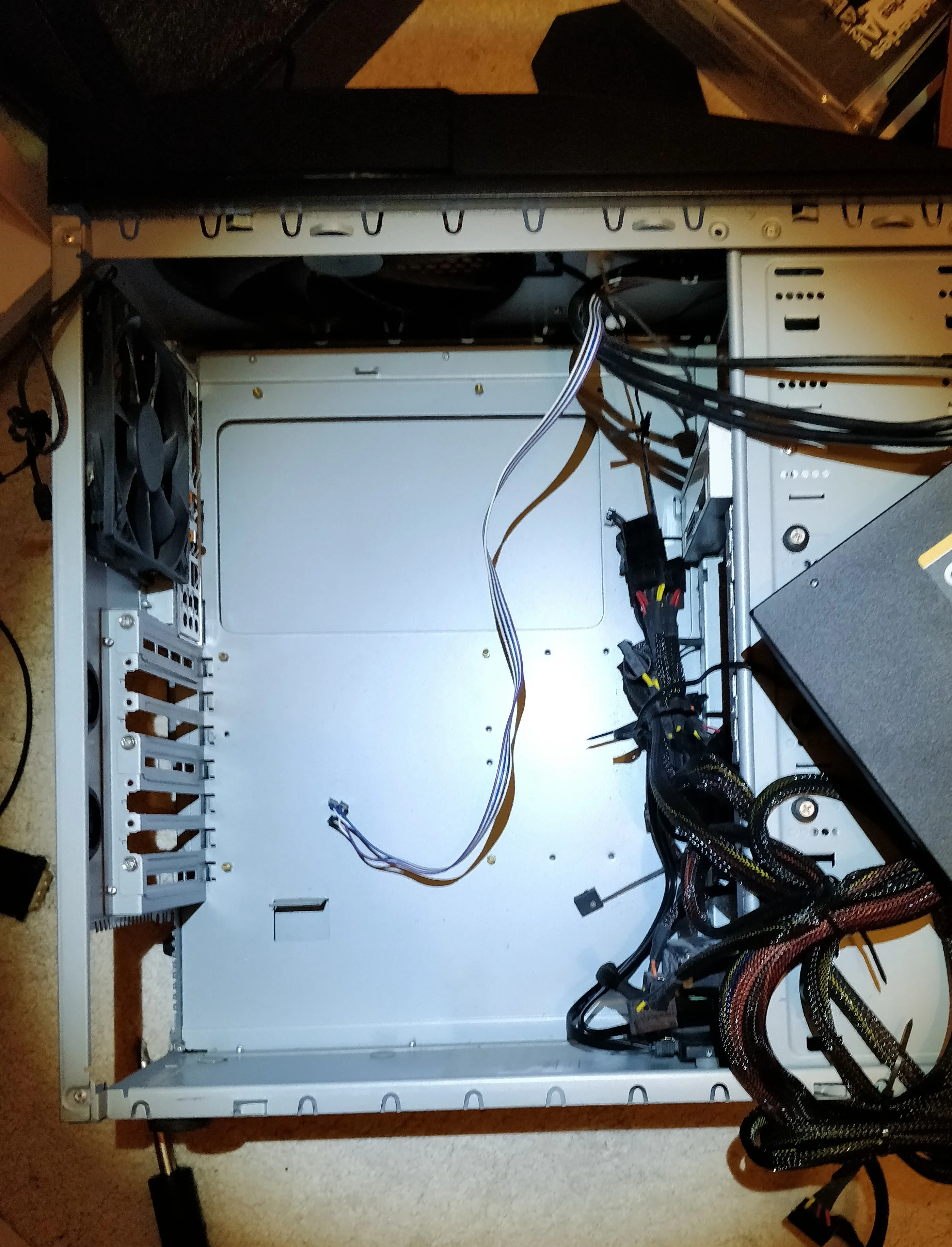 9LveUpr.webp