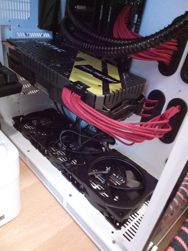AlrS9yZ.webp