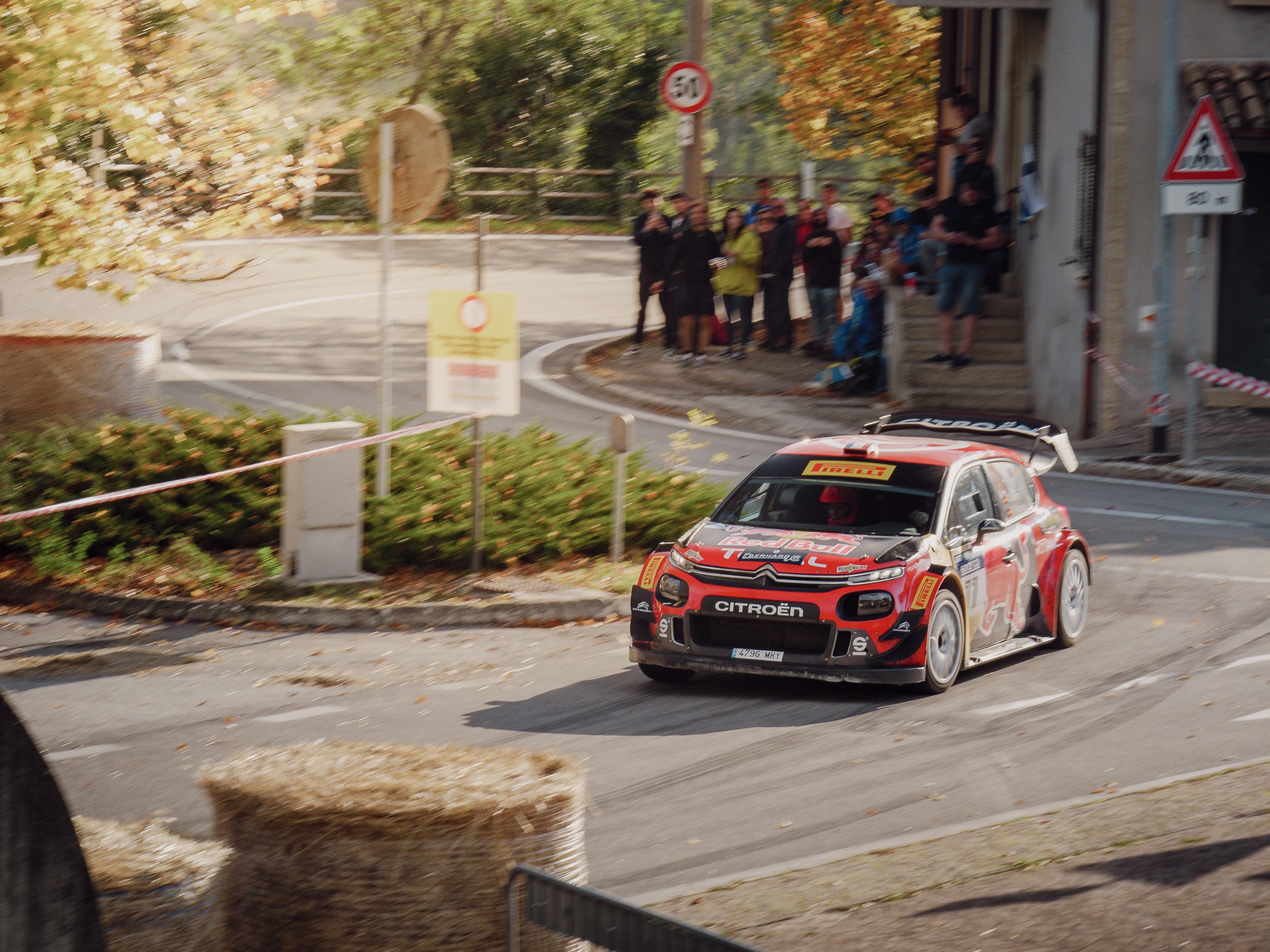 HKSr1jz.jpeg