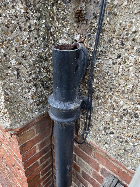 Advice for removing cast iron soil pipe from wall Overclockers UK Forums