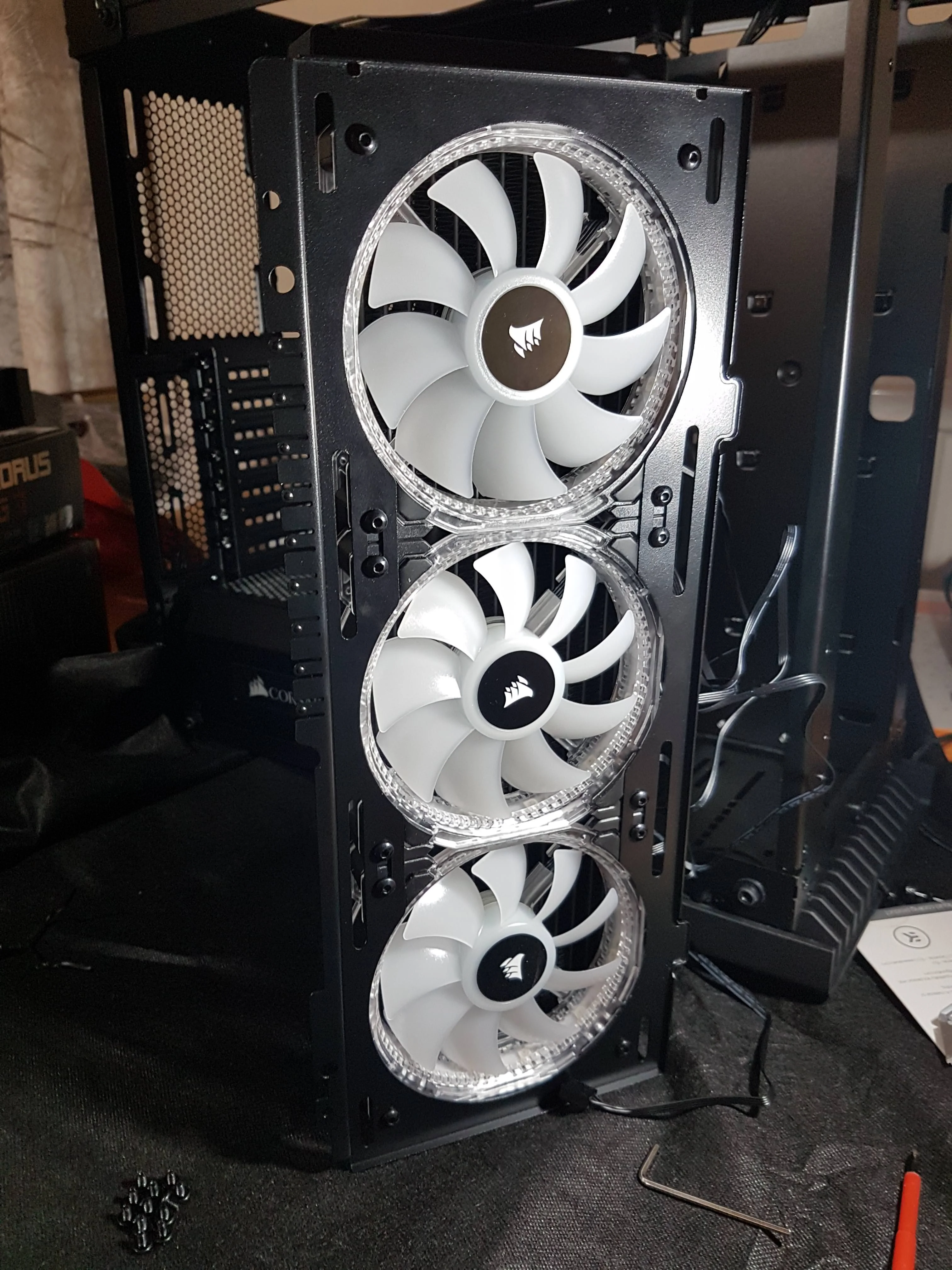 j2EF40u.webp