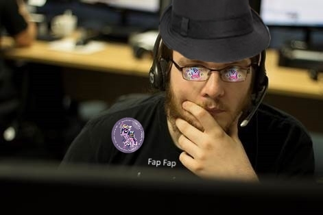 kmFsS1F.jpg