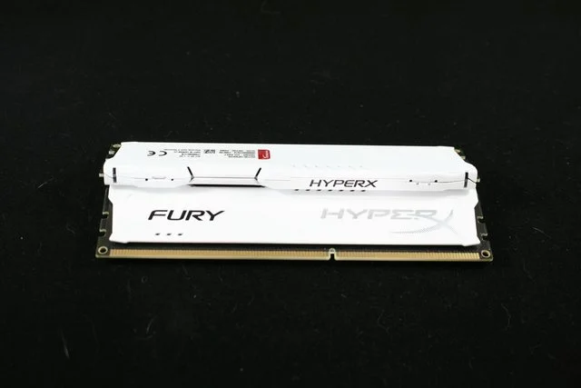 RF6Tsrvl.webp