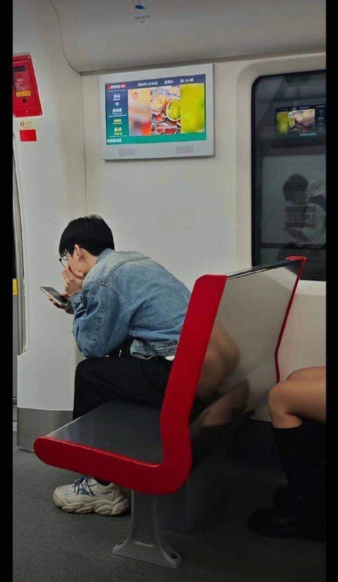 V4AYzvz.jpeg