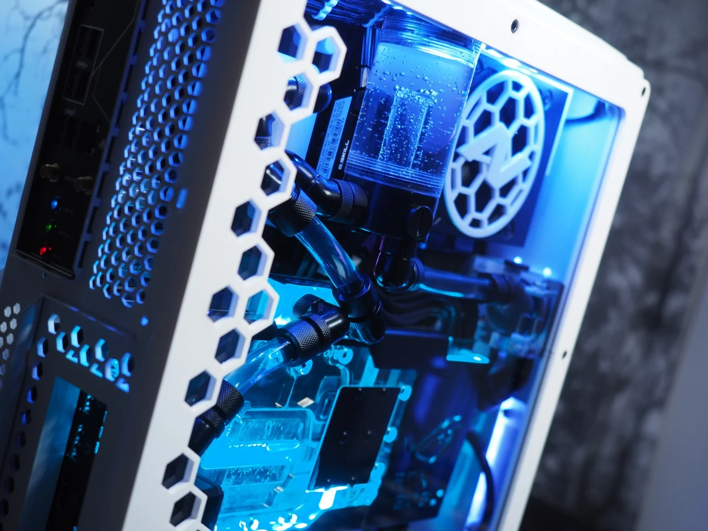 V8z5j7G.webp