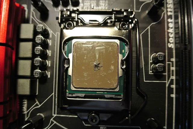 y818ABPl.webp